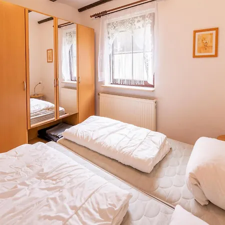 Cozy Bavarian Forest Retreat Arrach