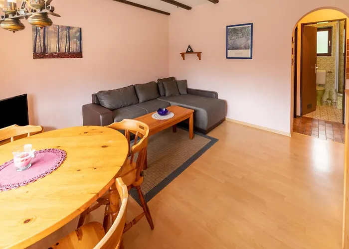Cozy Bavarian Forest Retreat Appartement Arrach